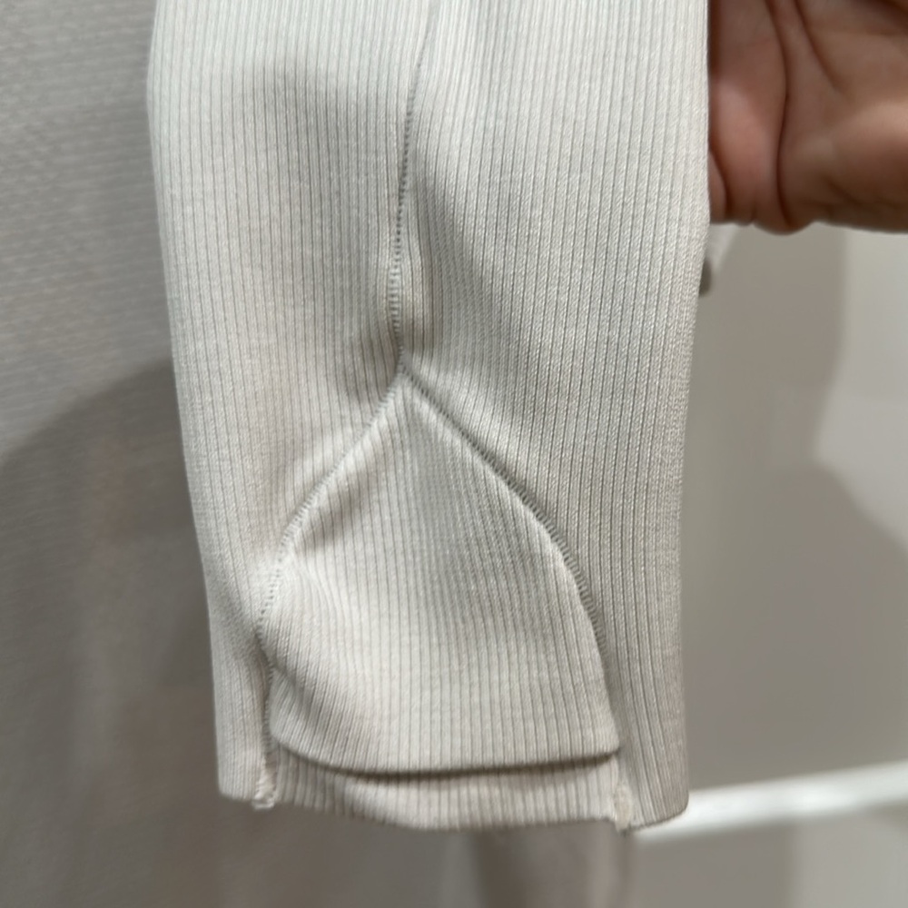 (6026)  🍋 LULULEMON RUN: Swiftly Tech Long Sleeve Crew Sz 6 WHITE VGUC - Picture 11 of 11
